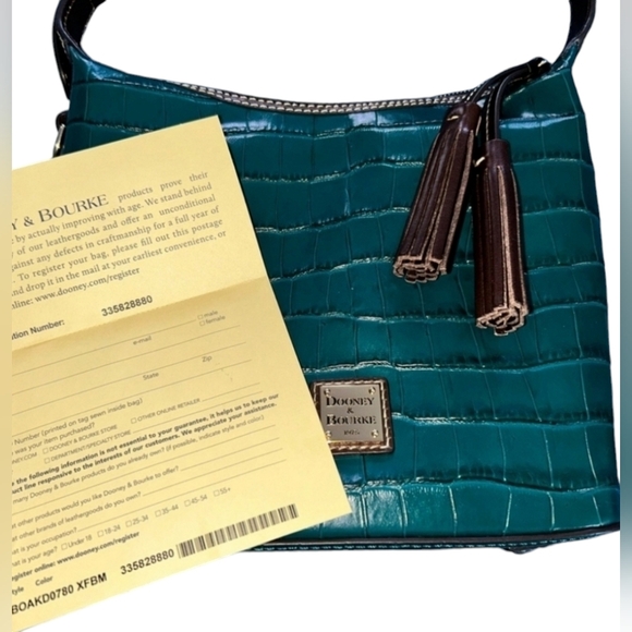 Dooney &Bourke Small Oakdale Satchel with crossbody - Picture 8 of 13